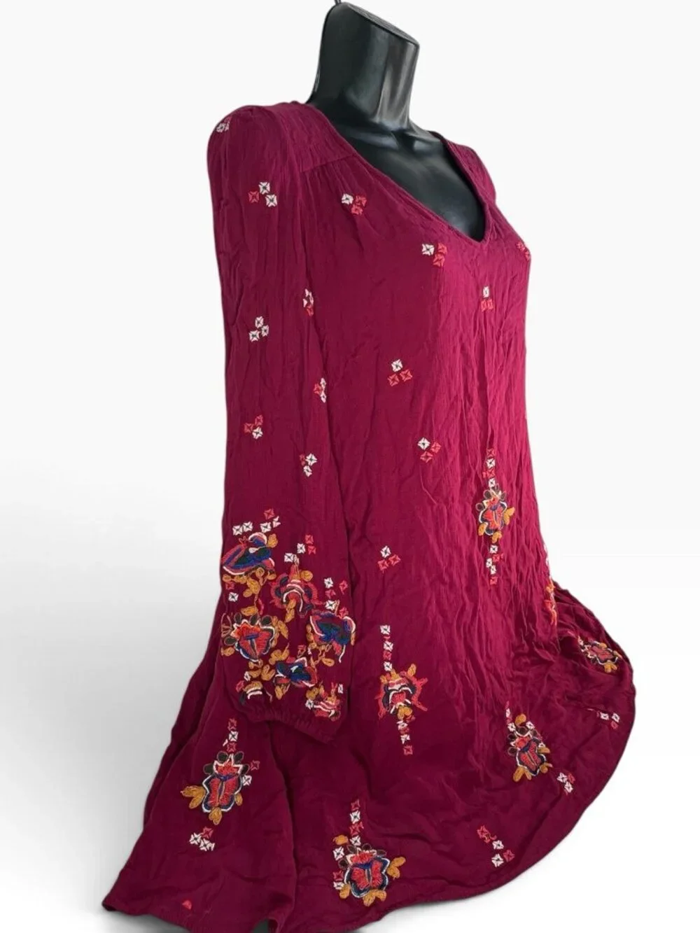 Free People Burgundy Key hole back Embroidered Tunic Mini sz XS/TP baloon sleeve